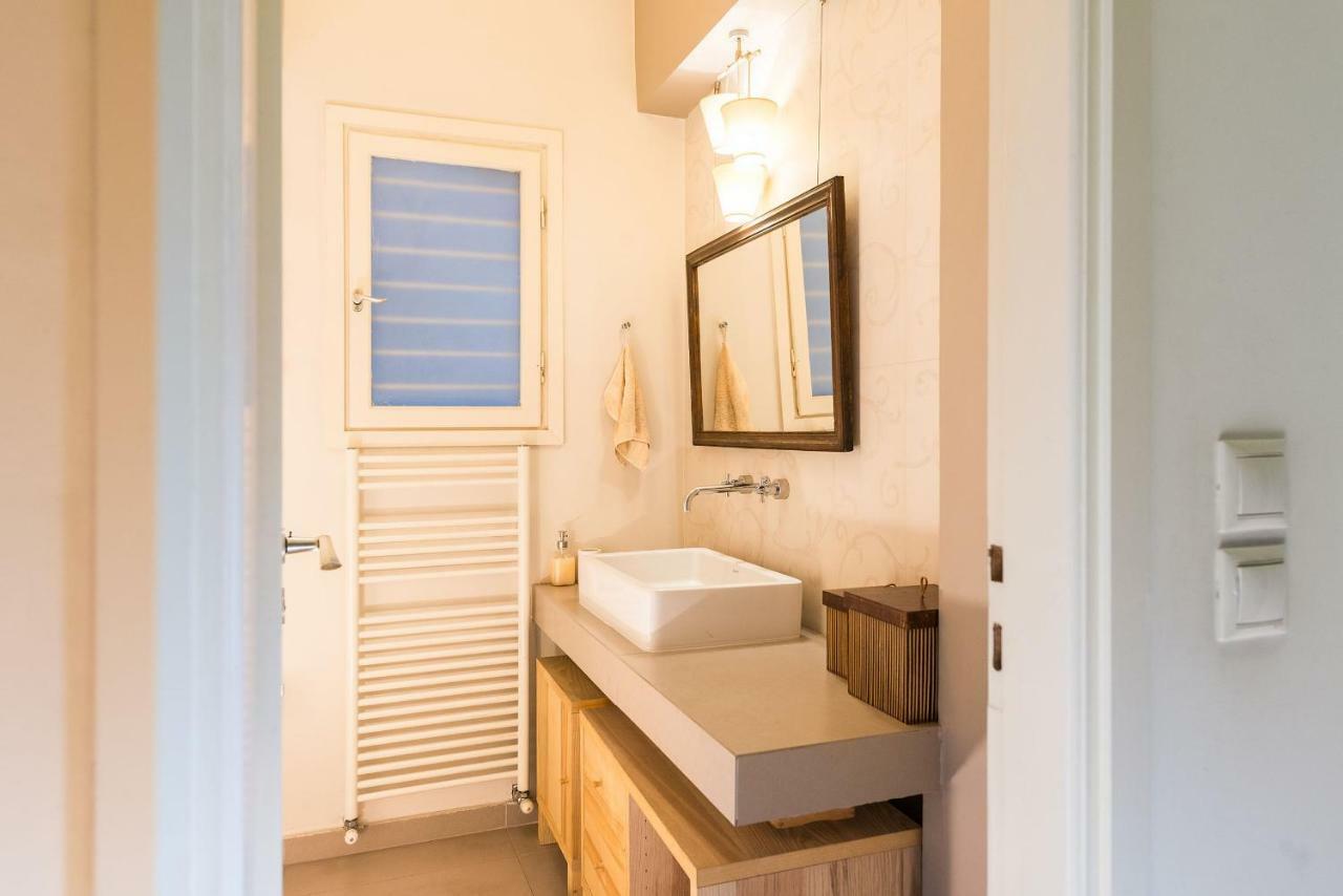 Stylish Flat With Veranda In The Heart Of Афины Экстерьер фото