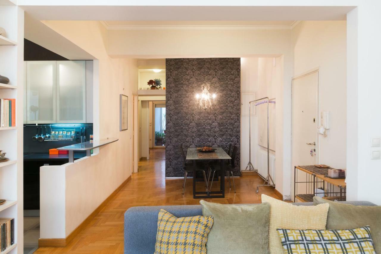 Stylish Flat With Veranda In The Heart Of Афины Экстерьер фото