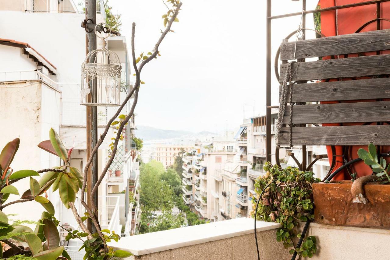 Stylish Flat With Veranda In The Heart Of Афины Экстерьер фото