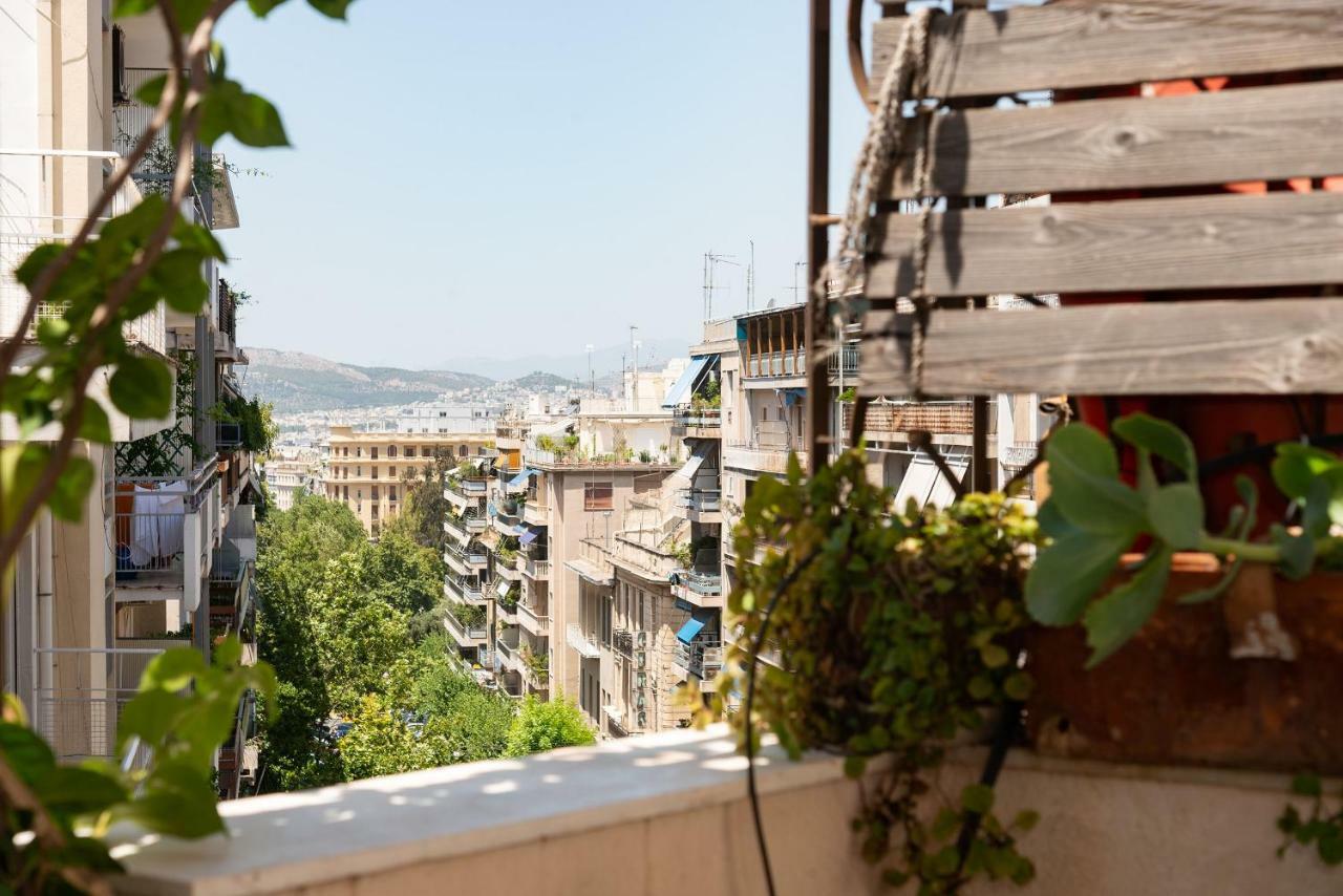 Stylish Flat With Veranda In The Heart Of Афины Экстерьер фото