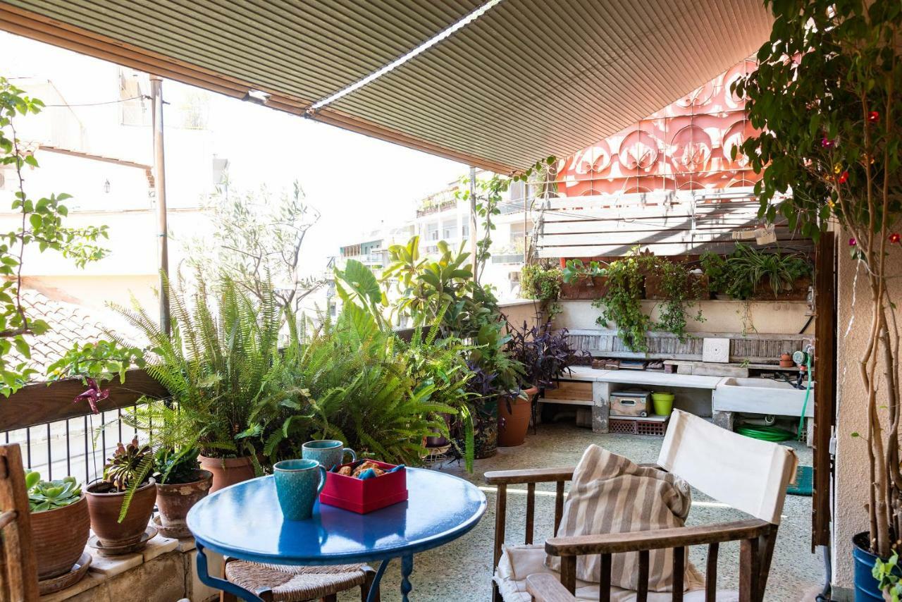 Stylish Flat With Veranda In The Heart Of Афины Экстерьер фото